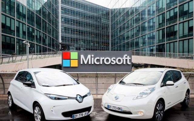 Microsoft Azure va sta la baza viitoarele generații de mașini conectate Renault și Nissan